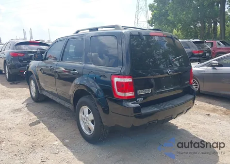 2008 Ford Escape Xlt z USA, uszkodzony, nr VIN 1FMCU93108KA68918